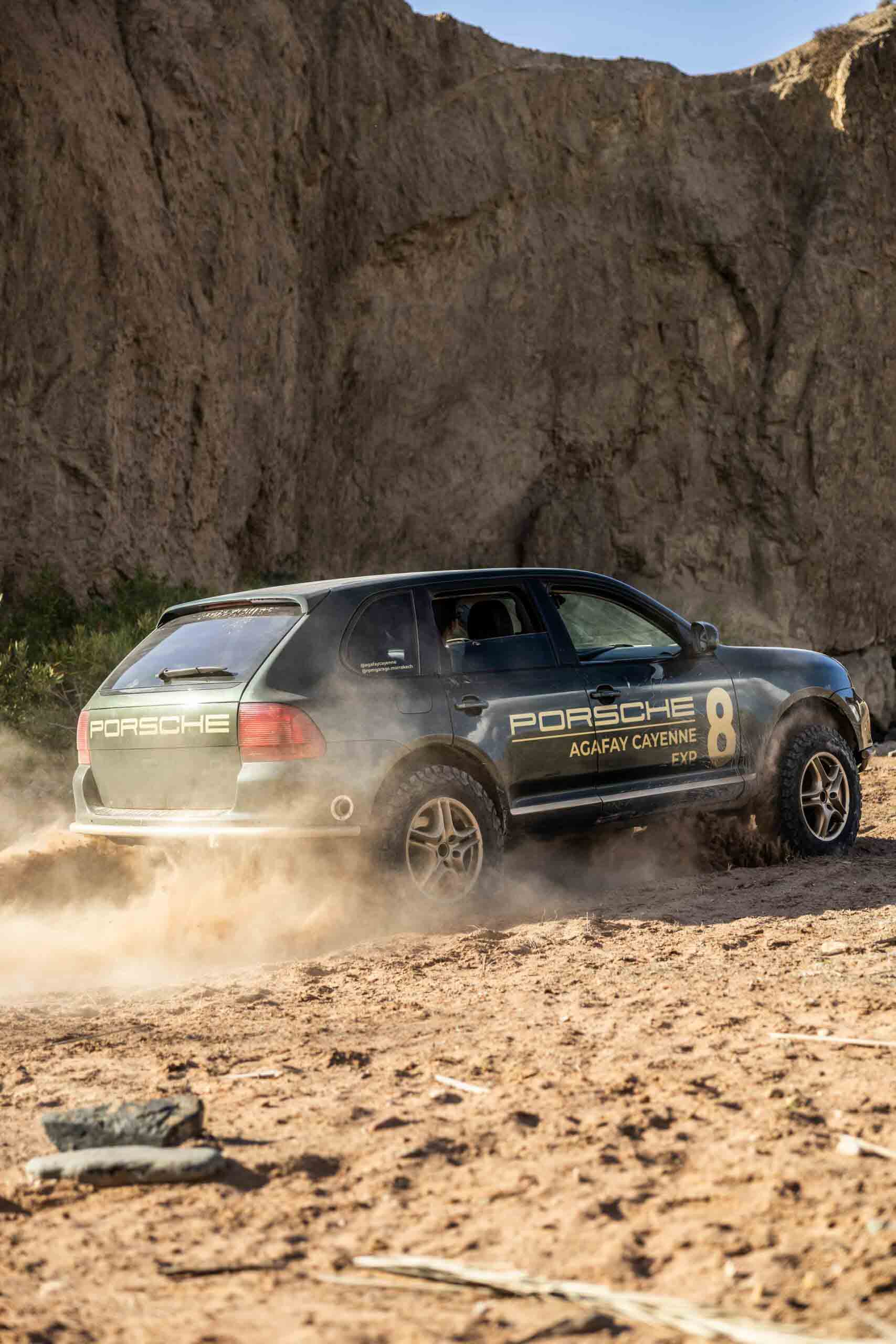 Off road Porsche at Agafay Cayenne Experience - Off-Road Porsche experience